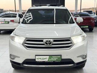 2011 Toyota Highlander II (XU40) Рестайлинг, белый, 1799000 рублей, вид 3