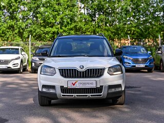 2017 Skoda Yeti I Рестайлинг, белый, 754000 рублей, вид 3