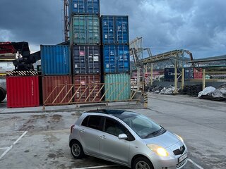 2005 Toyota Vitz II (XP90), серебристый, 450000 рублей, вид 3