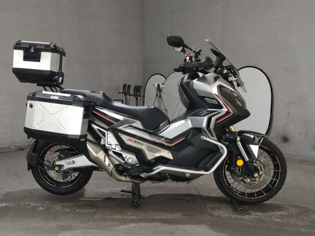 2017 Honda X-ADV, серебристый, 800000 рублей, вид 3