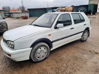 1998 Volkswagen Golf III, белый, 140000 рублей, вид 1