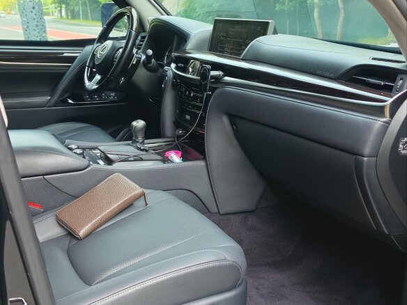 2017 Lexus LX 570 III Рестайлинг 2, чёрный, 12000000 рублей - вид 13