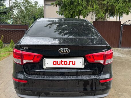 2016 Kia Rio III Рестайлинг, чёрный, 999999 рублей, вид 4