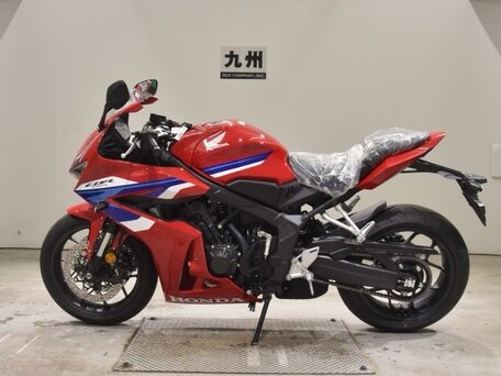 2026 Honda CBR 650R, красный, 1032000 рублей, вид 1