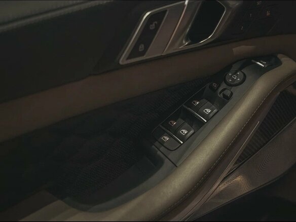 2022 BMW X5 M Competition III (F95), чёрный, 11600000 рублей - вид 13