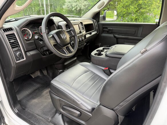 2023 Ram 1500 Regular Cab IV (DS/DJ), белый, 4450000 рублей - вид 3