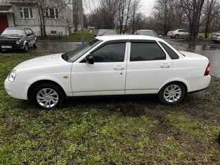 2017 Lada (ВАЗ) Priora I Рестайлинг, белый, 710000 рублей, вид 3