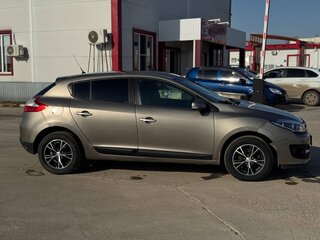 2013 Renault Megane III Рестайлинг 2, бежевый, 450000 рублей, вид 3
