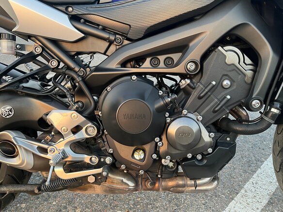 2017 Yamaha MT-09 Tracer (FJ-09), синий, 720000 рублей - вид 15