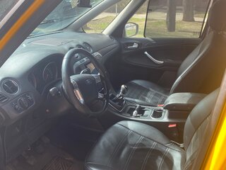 2014 Ford Galaxy II Рестайлинг, жёлтый, 495000 рублей, вид 5