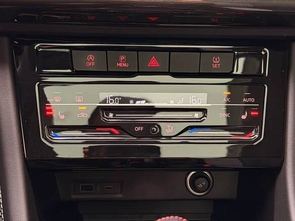 2022 Jetta VS7 I Рестайлинг 1, чёрный, 1540000 рублей - вид 11