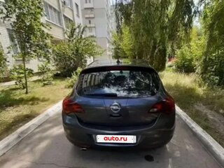 2012 Opel Astra J, серый, 570000 рублей, вид 4