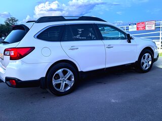 2015 Subaru Outback V, белый, 2250000 рублей, вид 3