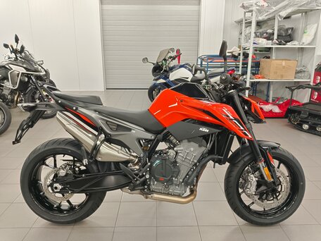 2023 KTM 790 Duke, оранжевый, 940000 рублей, вид 2