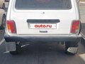 2001 Lada (ВАЗ) 2121 (4x4) I Рестайлинг, белый, 290000 рублей - вид 2
