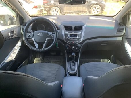2016 Hyundai Solaris I Рестайлинг, чёрный, 841000 рублей, вид 4