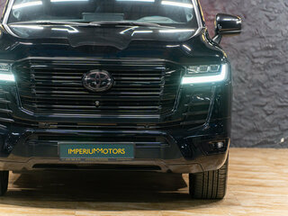 2021 Toyota Land Cruiser 300 Series, чёрный, 10450000 рублей, вид 4