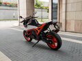 2026 KTM 990 Duke, оранжевый, 1990000 рублей - вид 2