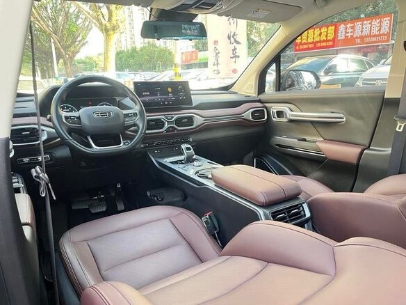 2022 Geely Okavango I, чёрный, 2300000 рублей - вид 9