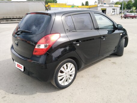 2010 Hyundai i20 I, чёрный, 500000 рублей, вид 4