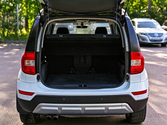 2017 Skoda Yeti I Рестайлинг, белый, 770000 рублей - вид 14