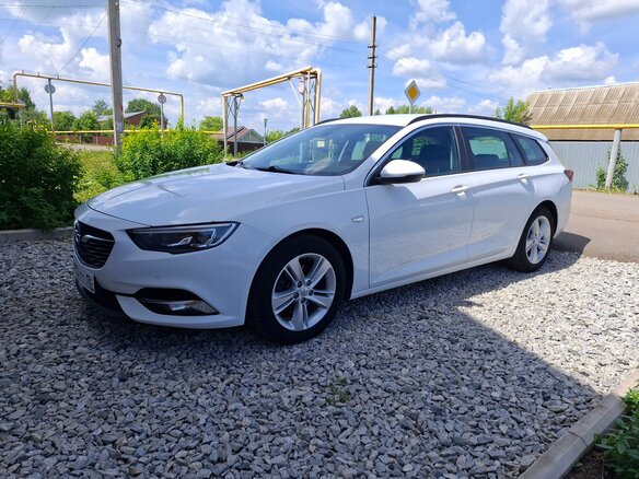 2020 Opel Insignia II, белый, 1900000 рублей