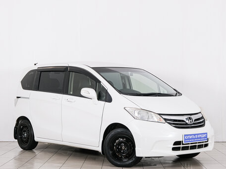 Honda Freed I Рестайлинг