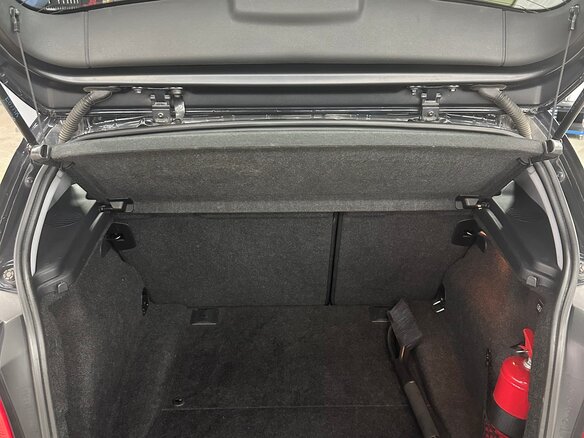 2010 BMW 1 серии 116i I (E81/E82/E87/E88) Рестайлинг, чёрный - вид 10