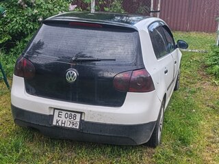 2004 Volkswagen Golf V, белый, 350000 рублей, вид 3