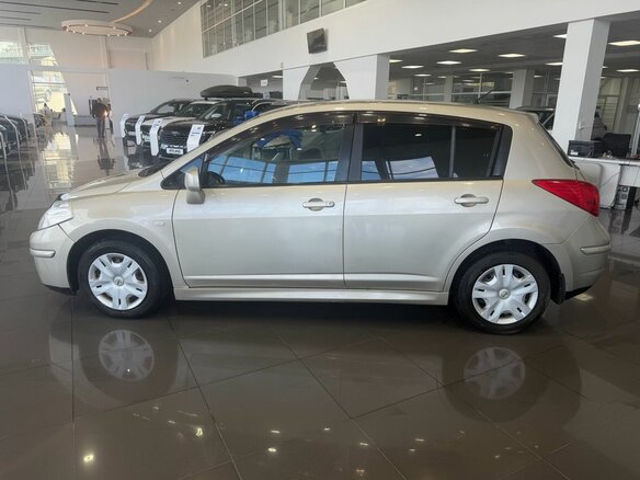 2010 Nissan Tiida I Рестайлинг, серебристый - вид 7