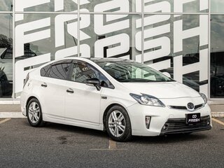 Toyota Prius PHV ZVW35 III Рестайлинг (XW30)