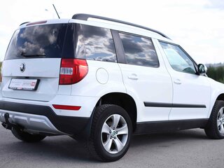 2016 Skoda Yeti I Рестайлинг, белый, 964555 рублей, вид 5