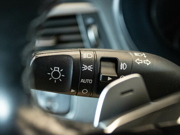 2019 Kia Optima IV Рестайлинг, белый, 1930000 рублей - вид 15