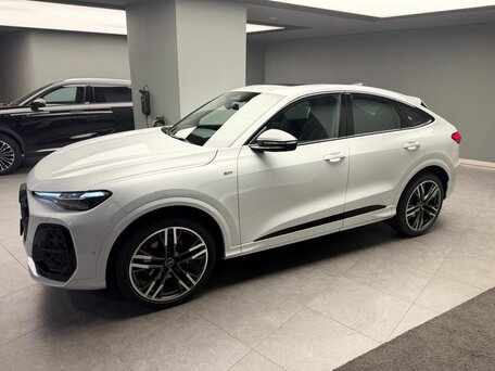 2026 Audi Q5 Sportback TFSI quattro S tronic II (GU), белый, 9694000 рублей, вид 5