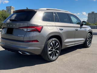 2025 Skoda Kodiaq I Рестайлинг, серый, 3650000 рублей, вид 2