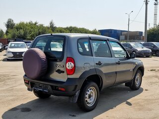 2016 Chevrolet Niva I Рестайлинг, серый, 429000 рублей, вид 3