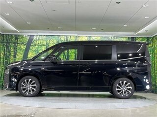2025 Toyota Noah IV (R90), чёрный, 4900000 рублей, вид 2