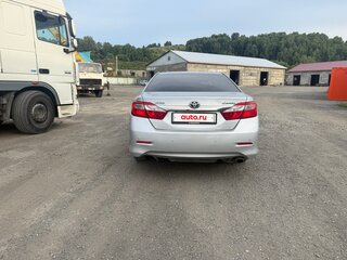 2012 Toyota Camry VII (XV50), серебристый, 1650000 рублей, вид 3