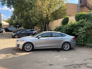 2020 Ford Fusion (North America) II Рестайлинг, серебристый, 1480000 рублей, вид 3
