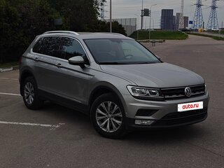2017 Volkswagen Tiguan II, серебристый, 2290000 рублей, вид 2