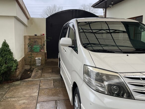 2006 Toyota Alphard I Рестайлинг, белый, 1500000 рублей - вид 9