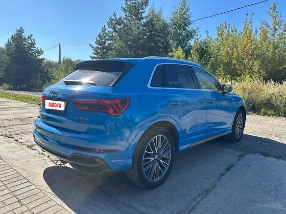 2018 Audi Q3 45 TFSI II (F3), синий, 3290000 рублей - вид 3