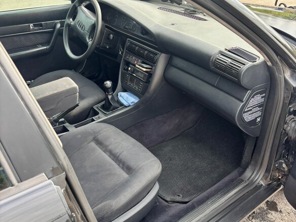 1995 Audi A6 I (C4), чёрный, 370000 рублей - вид 12
