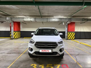 2019 Ford Kuga II Рестайлинг, белый, 1920000 рублей, вид 2