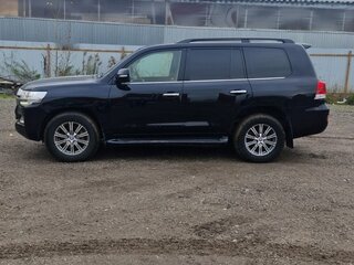 2020 Toyota Land Cruiser 200 Series Рестайлинг 2, чёрный, 6550000 рублей, вид 2