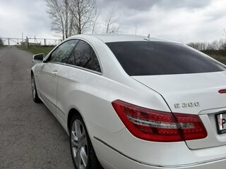 2012 Mercedes-Benz E-Класс 200 7G-Tronic IV (W212, S212, C207), белый, 1850000 рублей, вид 4