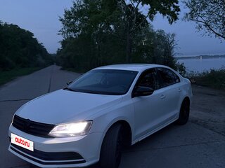 2015 Volkswagen Jetta VI Рестайлинг, белый, 650000 рублей, вид 1
