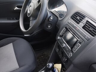 2014 Volkswagen Polo V, чёрный, 835000 рублей, вид 5