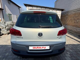 2014 Volkswagen Tiguan I Рестайлинг, серебристый, 1800000 рублей, вид 4