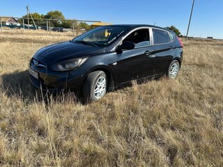 2012 Hyundai Solaris I, чёрный, 720000 рублей, вид 5